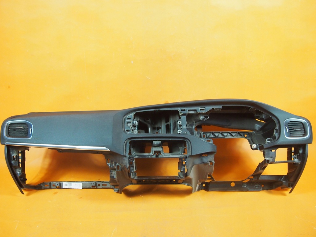 фото №1, Volvo v40 ii приборная панель приборная консоль rhd orygiał