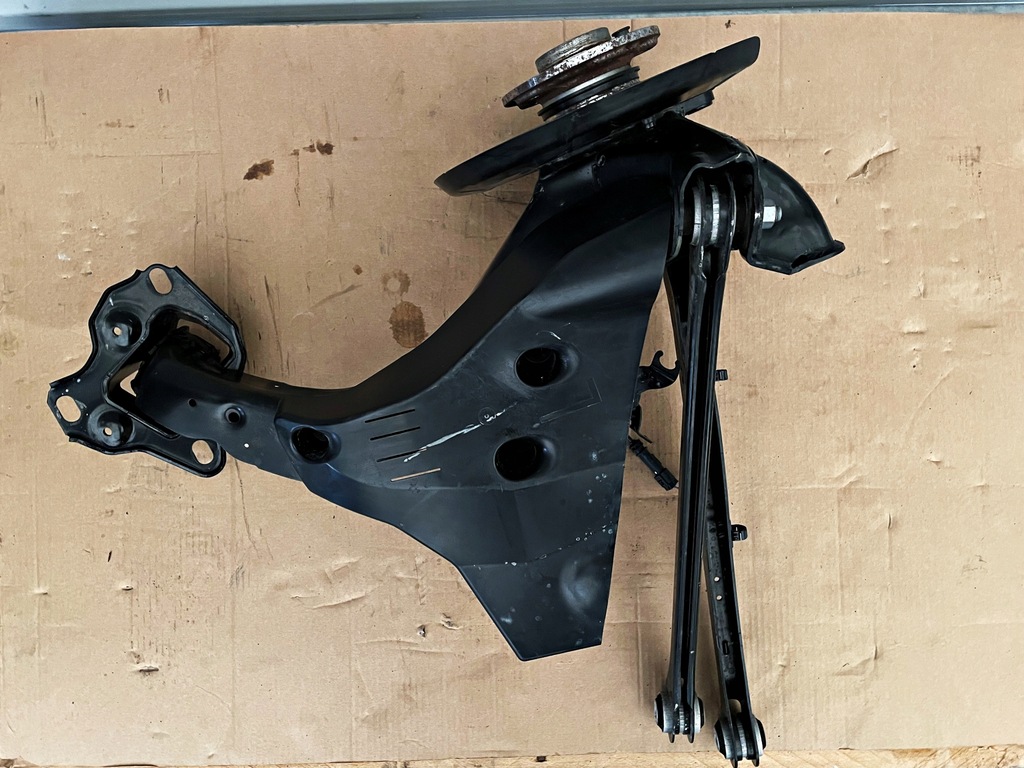 фото №6, Mini f54 поворотный кулак рычаги левый задняя 6851579