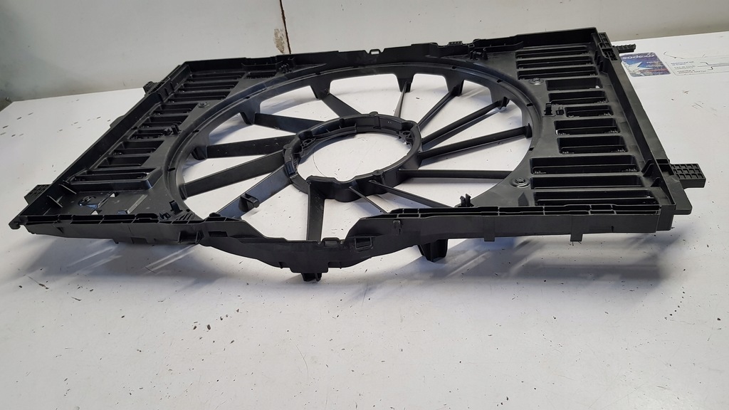 фото №8, Корпус вентилятора mercedes amg w177