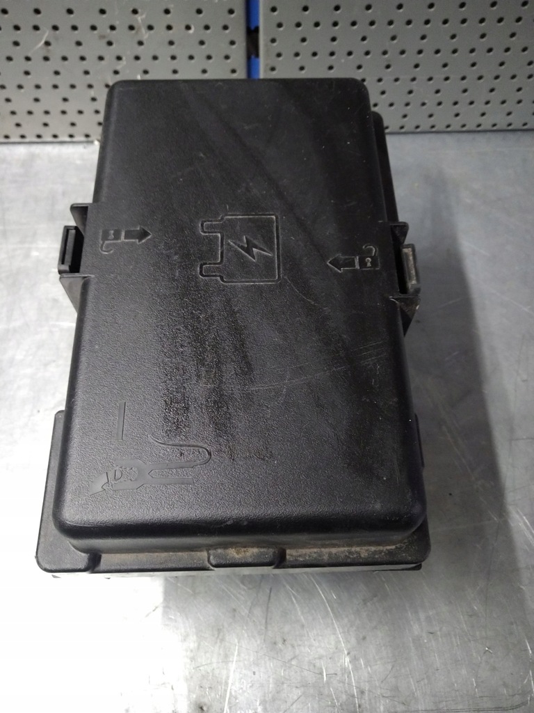 фото №1, Pacifica 16-20r коробка предохранителей