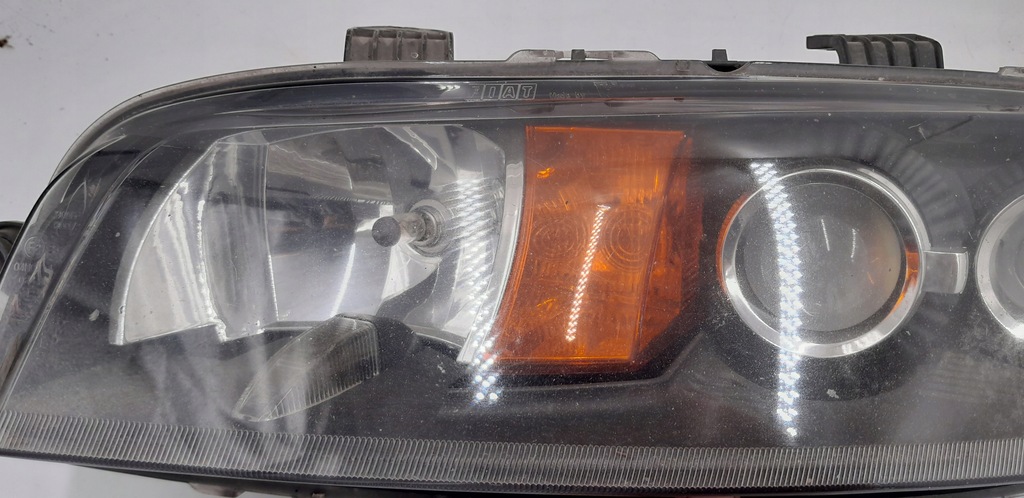 фото №11, Лампа левый перед fiat punto ii 89100449