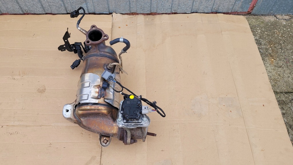 фото №2, Катализатор dpf дроссельная заслонка выхлопных газов ix35 2.0 crdi