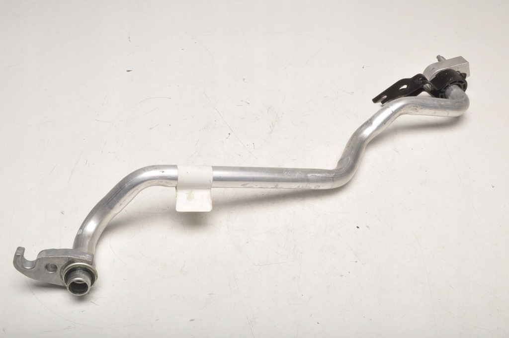 фото №1, Ford fiesta mk8 1.0 шланг кондиционера