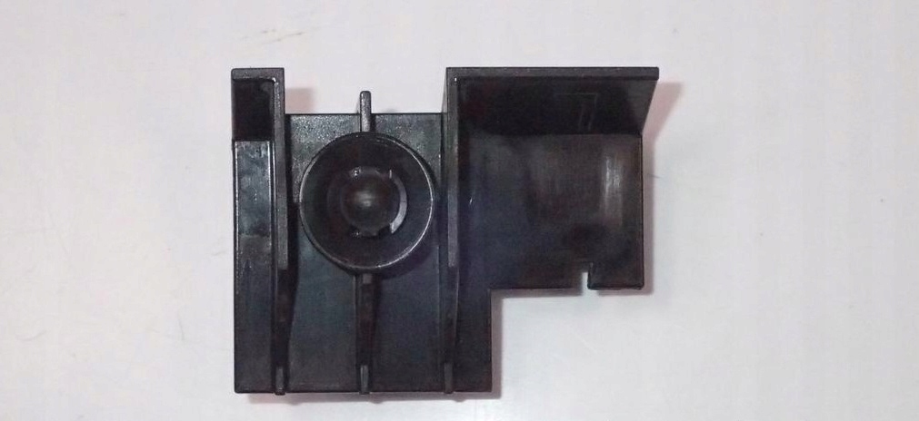 фото №3, Кронштейн поріг зовнішнього audi a8 d4 4h