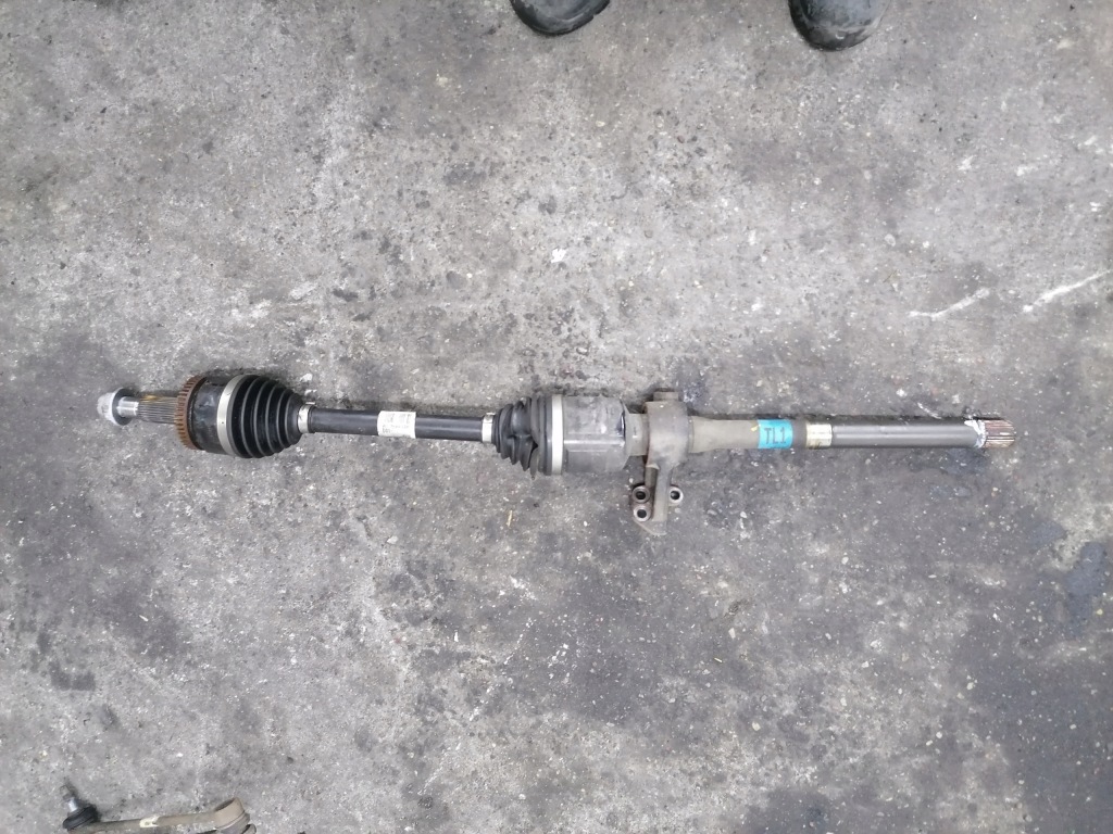 фото №1, Hyundai tucson ii привідний вал 2.0 crdi 4x4 автоматична коробка передач