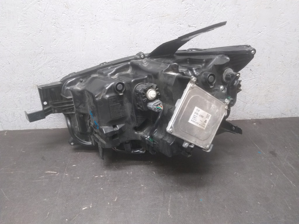 фото №4, Лампа перед права mazda cx30 full led