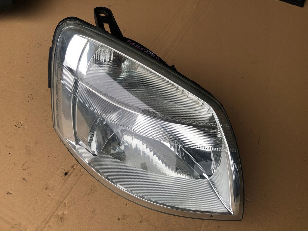 фото №1, Правая передняя лампа peugeot partner 2002-2009