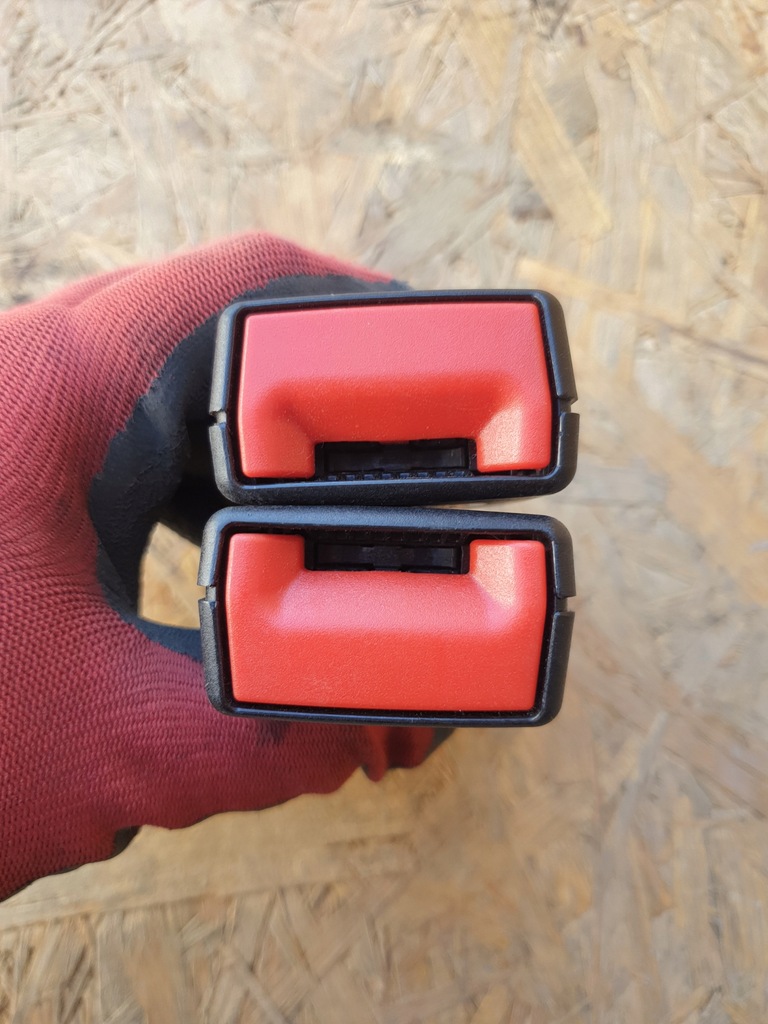 фото №2, Porsche panamera 970 кліпса поперечина задня