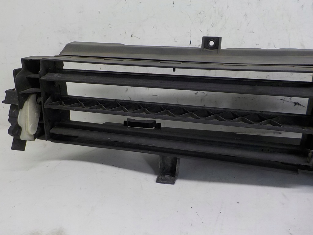 Opel astra j впуск повітря повітропровід жалюзі 13309431 Ціна