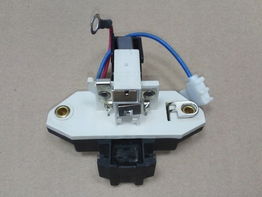 фото №3, Регулятор напряжения генератора 215291 renault 9 11