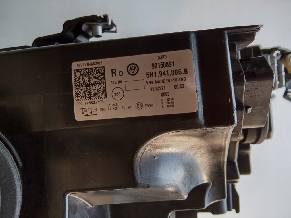 фото №11, Лампа права перед eu golf viii 8