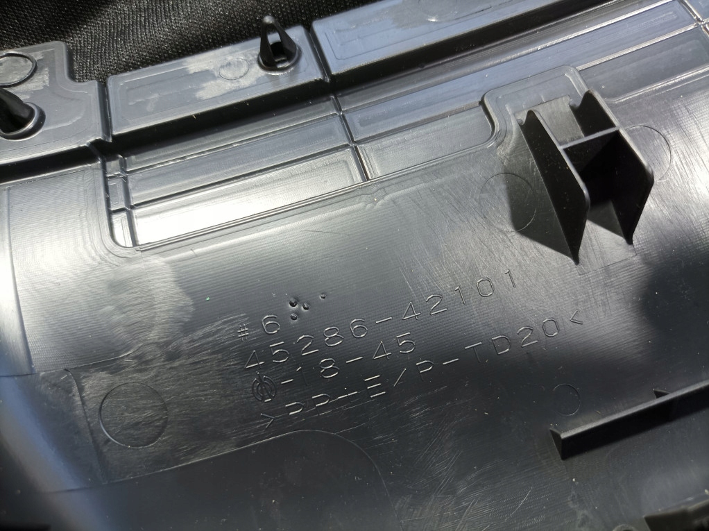 фото №10, Toyota rav4 iii lift 10-13 захист козирок рамка спідометра колонки 45288-42101