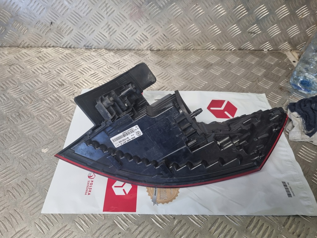фото №6, Volkswagen оригинальный номер 3g8945207e лампа led