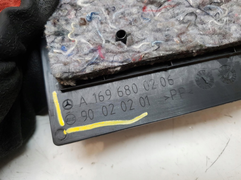 фото №6, Молдинг защита порог правая перед mercedes a w169