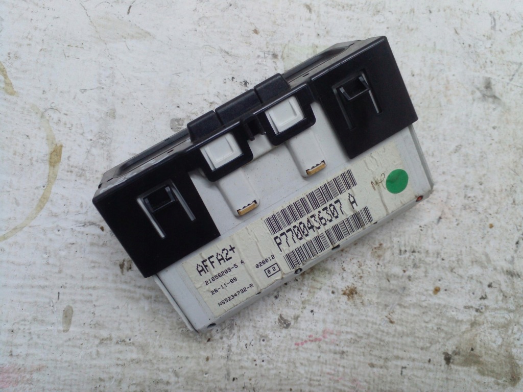 фото №3, Дисплей екран renault scenic i p7700436307a