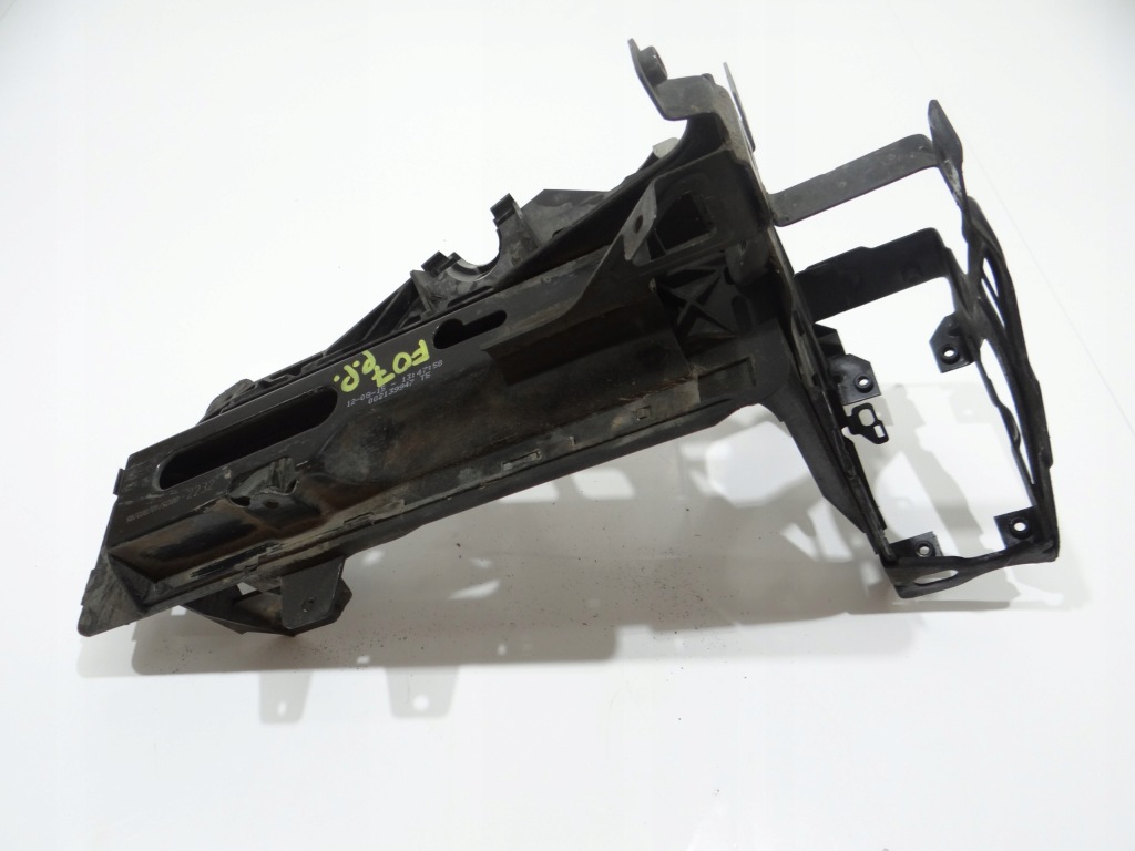 Купить Направляющая кронштейн лампы правый перед bmw f07 7200777