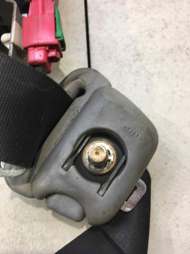 фото №10, Pas безопасности правый перед space star 1.9 did