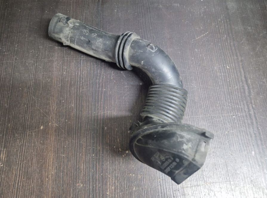 фото №1, Citroen c3 ii ds3 патрубок шланг повітря 9802773680