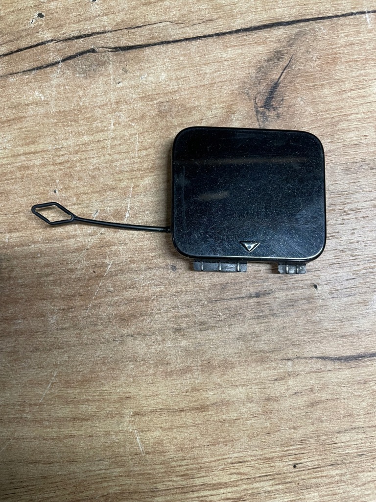 фото №1, Bmw 3 gt f34 заглушка бампера фаркоп задняя 7416063