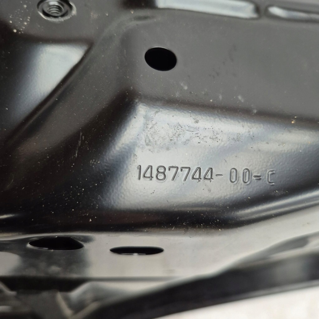 Tesla model y 20- ремень задний  задний 1487746-00-e Киев