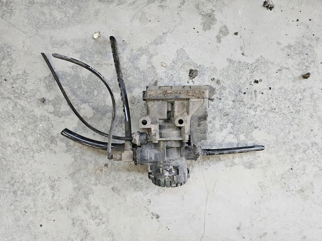 фото №1, Клапан модулятор ebs перед передний man tgx tgm tgs 81521066067 k050211