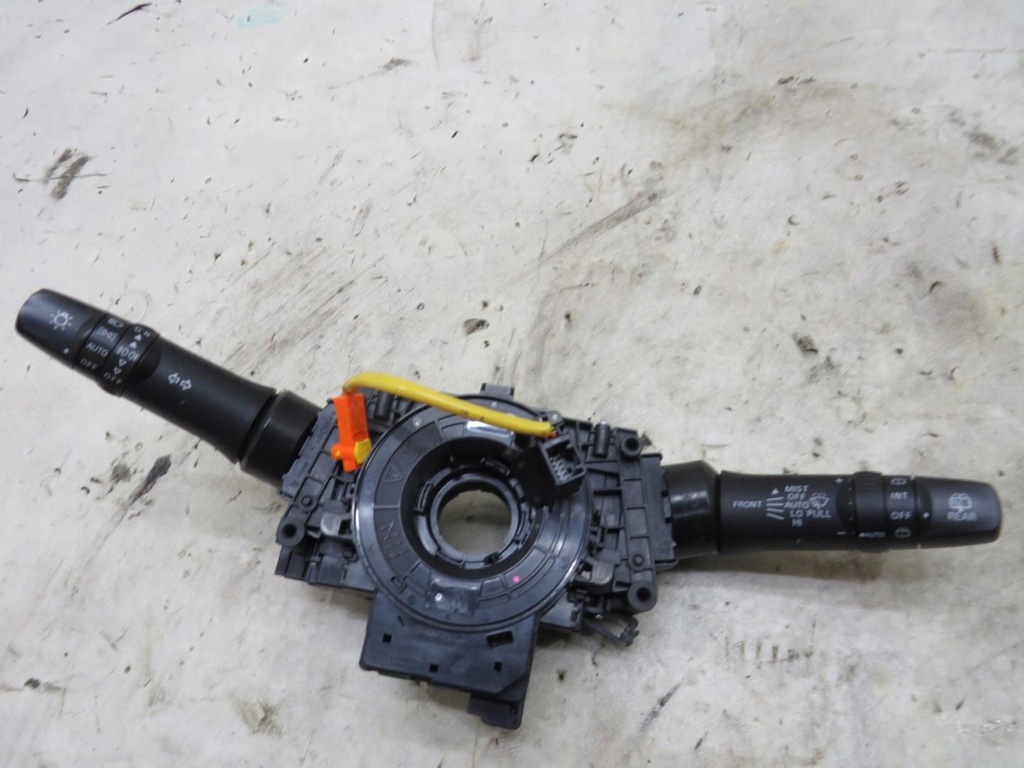 фото №1, Переключатель комбинированный лента outlander iii 8617a516