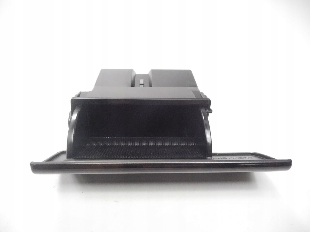 фото №6, Попільничка ford mondeo mk1 оригінальний номер 7247757