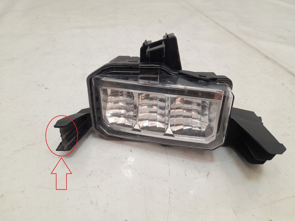 фото №1, Subaru outback vi 20- противотуманная фара левый перед led usa