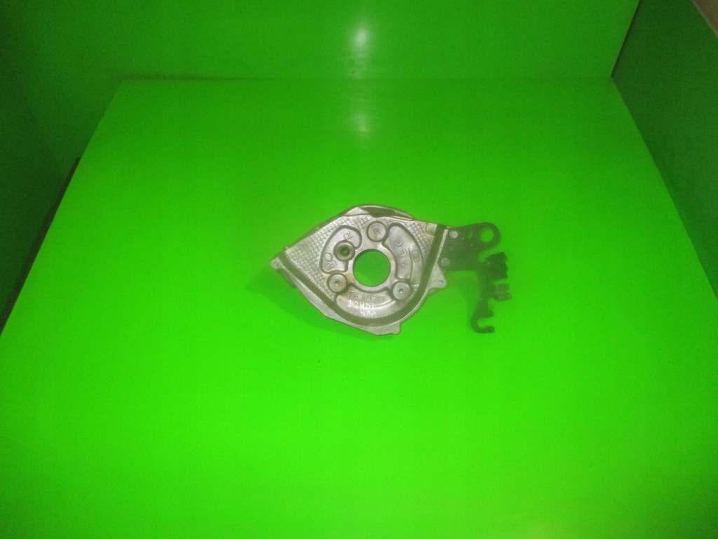 фото №1, Кронштейн насоса впрыска 4hx 2.2 hdi peugeot 607