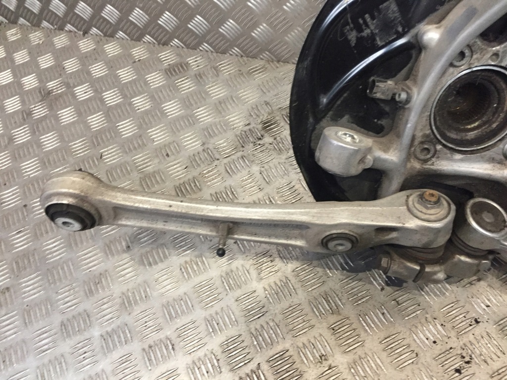 фото №11, Audi q7 q8 4m подвеска перед передние правое поворотный кулак правая 3.0d комплектный