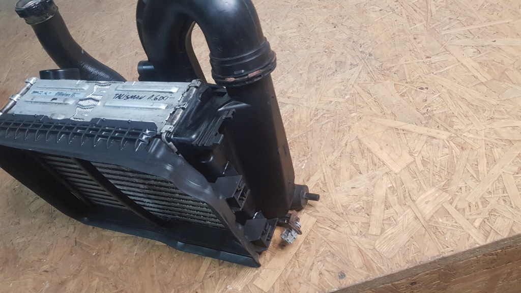 Renault talisman радіатор інтеркулер 1.6 dci Оригінал