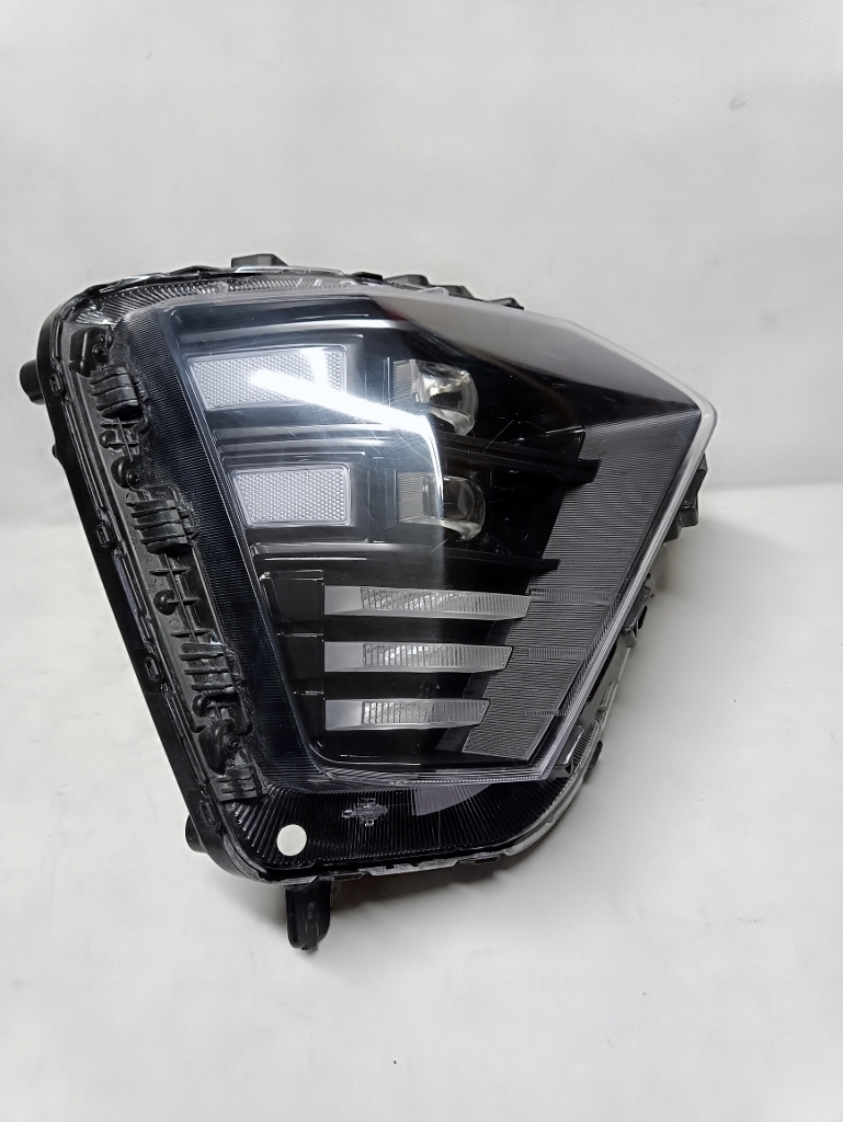 фото №1, Hyundai kona ii full led 92102be100 лампа передняя перед правая