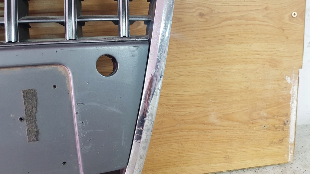 фото №3, Audi a8 d3 s8 4e решётка радиатора решётка радиатора d 104