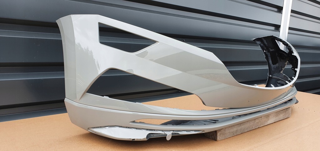 фото №6, Skoda оригинальный номер 57a807221 бампер передний