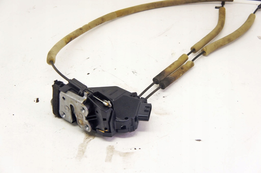 фото №5, Ow333 nissan leaf i ze0 замок дверь правый задняя 82500-3nf0a