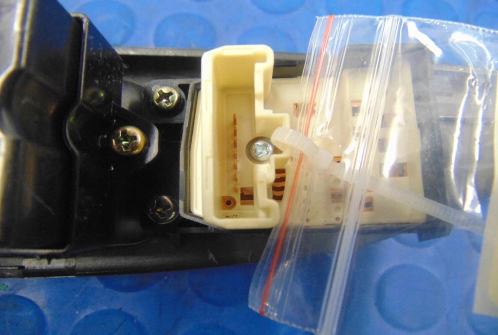 фото №5, Mazda 6 i переключатель окон