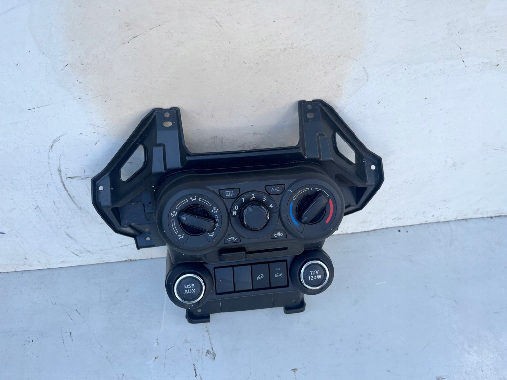 фото №1, Suzuki ignis iii 1,2 b 18r 4x4 панель обдув