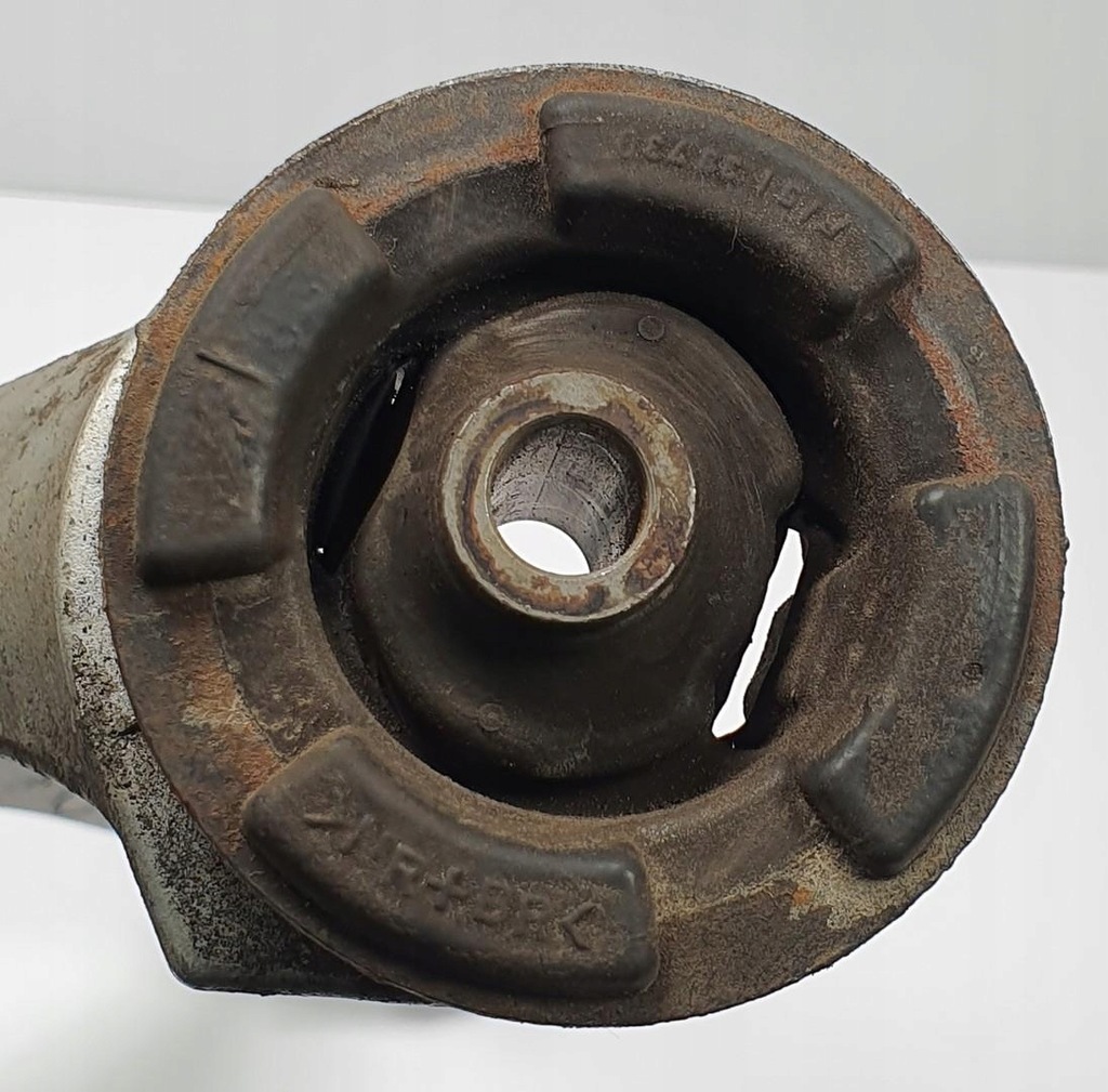 фото №5, Кронштейн опора мост задняя mazda rx-8 rx8 1.3 f151-39730