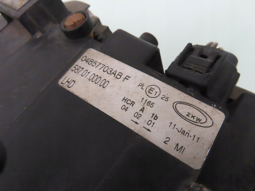 фото №8, Лампа левая передняя chrysler voyager iv 04857703abf