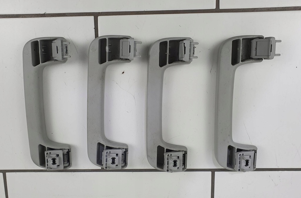 фото №2, Audi a3 3d 8p ручки тримачі стельовий комплект