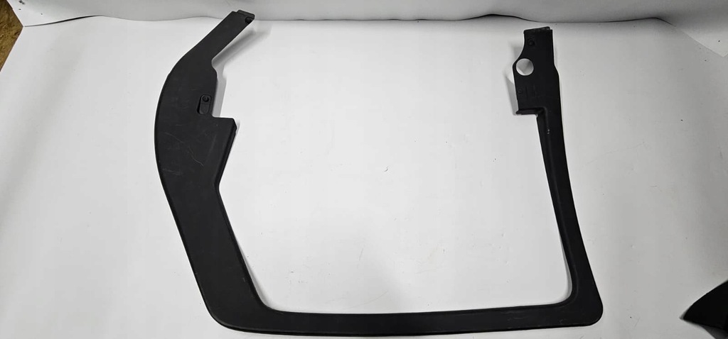 фото №1, Молдинг оконная dodge durango 41351016r