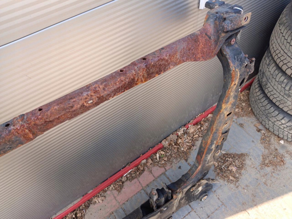 фото №8, Volvo xc60 2.4 d5 підрамник підрамник перед