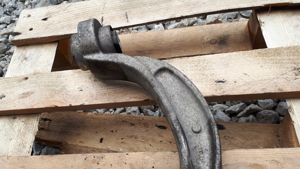 фото №8, A4 b8 a5 q5 рычаг передний левый перед 8k0407695e