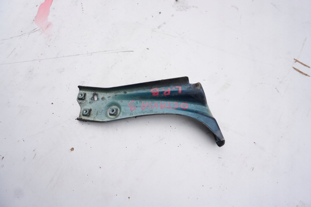 фото №1, Кронштейн крыла левый перед skoda octavia 3 iii hb