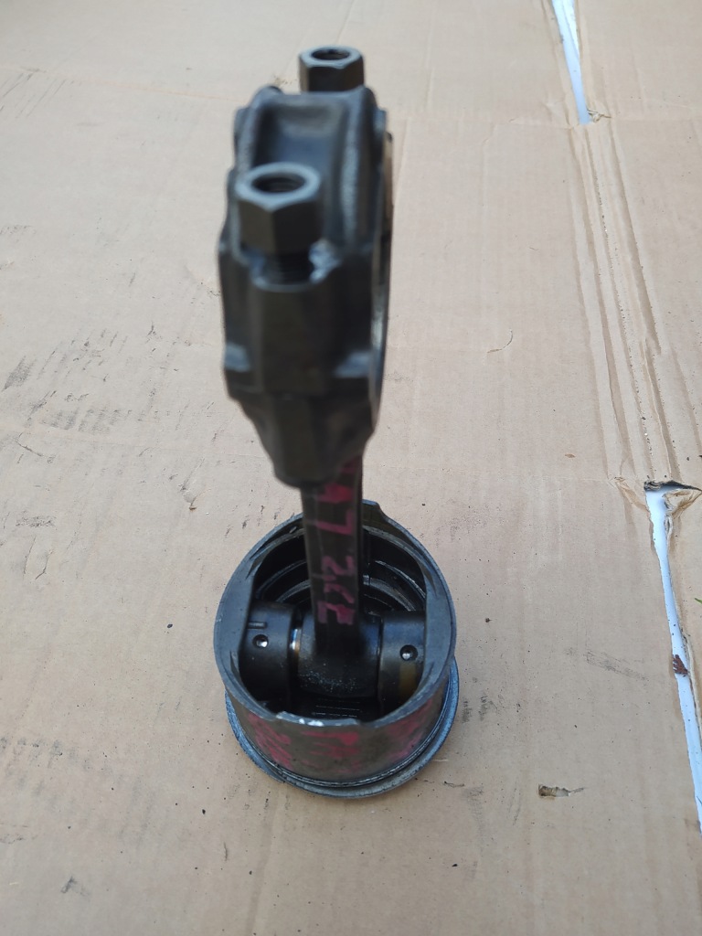 фото №5, Mitsubishi pajero 2,6 e i 83-90 поршень шатун