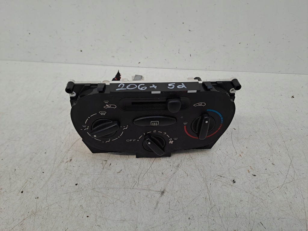 фото №1, Панель обдув peugeot 206+