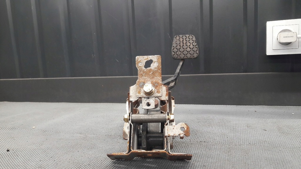 фото №1, Gagj6a педаль гальма mazda 6 2.0