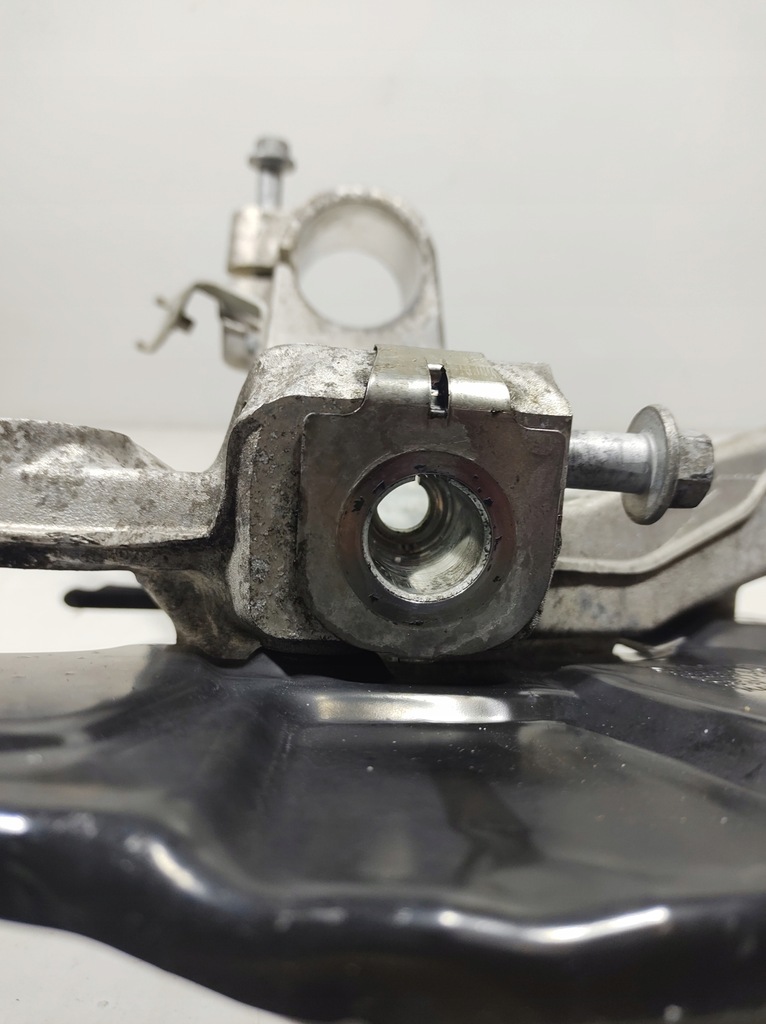 фото №9, Volvo xc40 21r поворотный кулак ступица правый перед 32221857