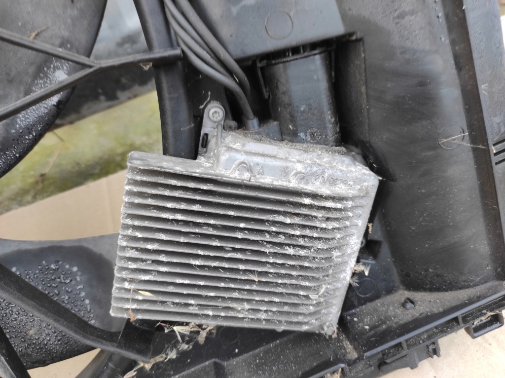 Вентилятор вентилятор модуль mercedes w203 clk w209 a2035000193 Недорого