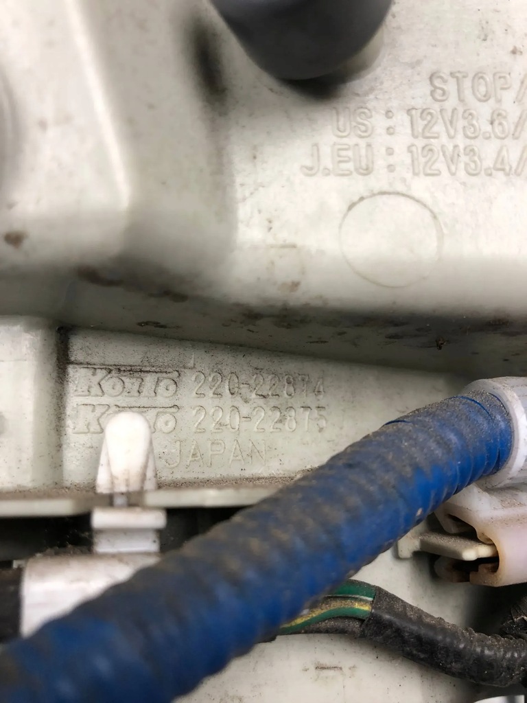 фото №4, Лампа правий задня honda insight ii 220-22874